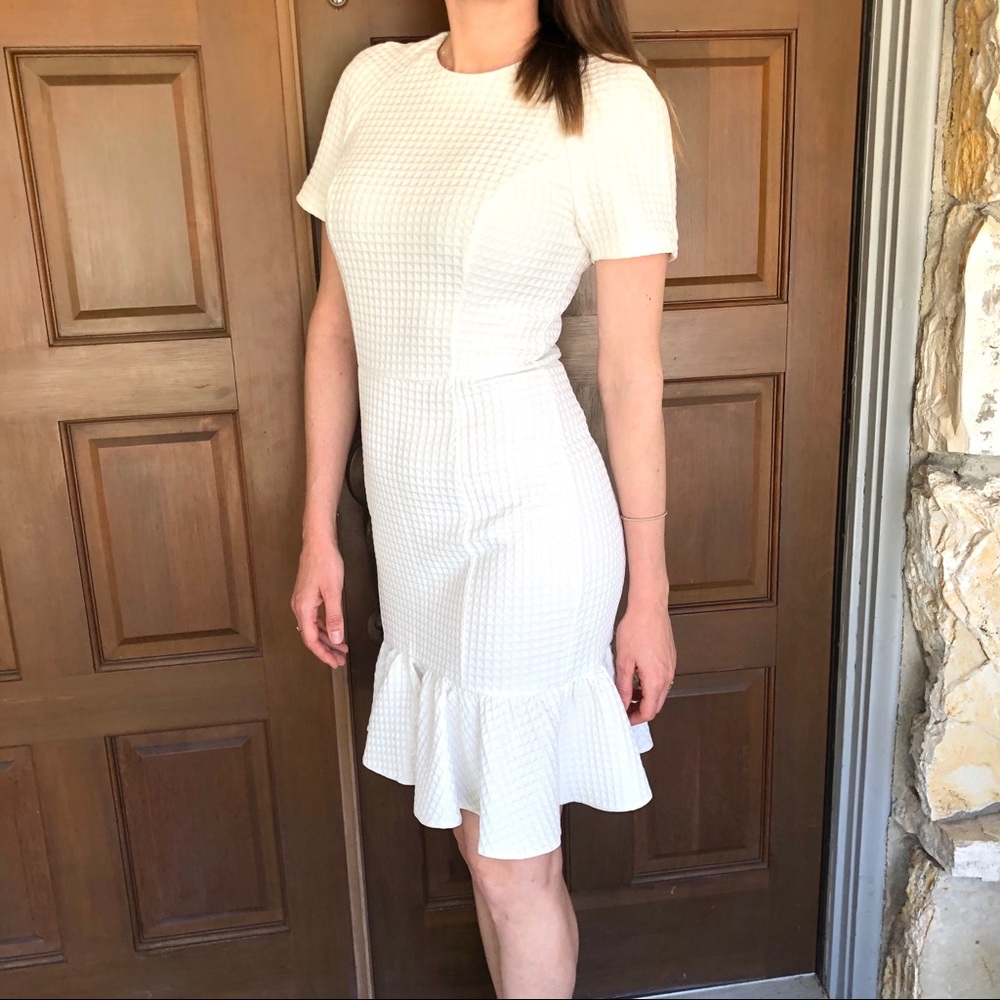 ASOS White Waffle Material Mini Dress size small or  6 - Picture 6 of 7